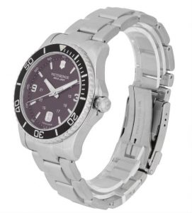 Victorinox Maverick Large Watch